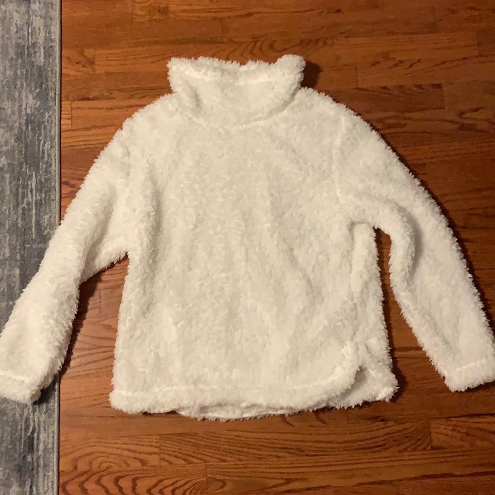 white, fuzzy, turtle neck, stars above sweater